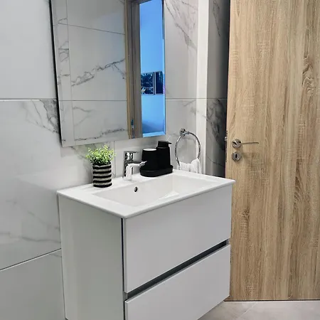 公寓 Grace Living 利马索尔